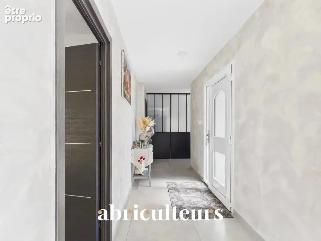Jolie villa contemporaine/vue panoramique en vente à Bagnols-en-Forêt (83600) - photo 8