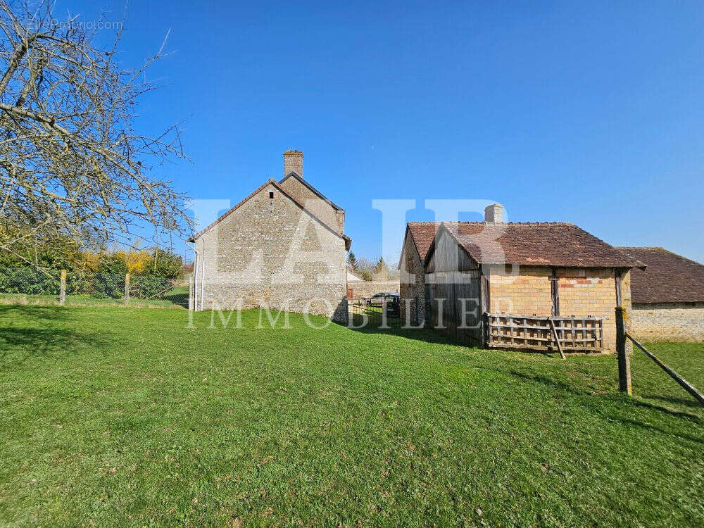 Maison à LA FERRIERE-BOCHARD