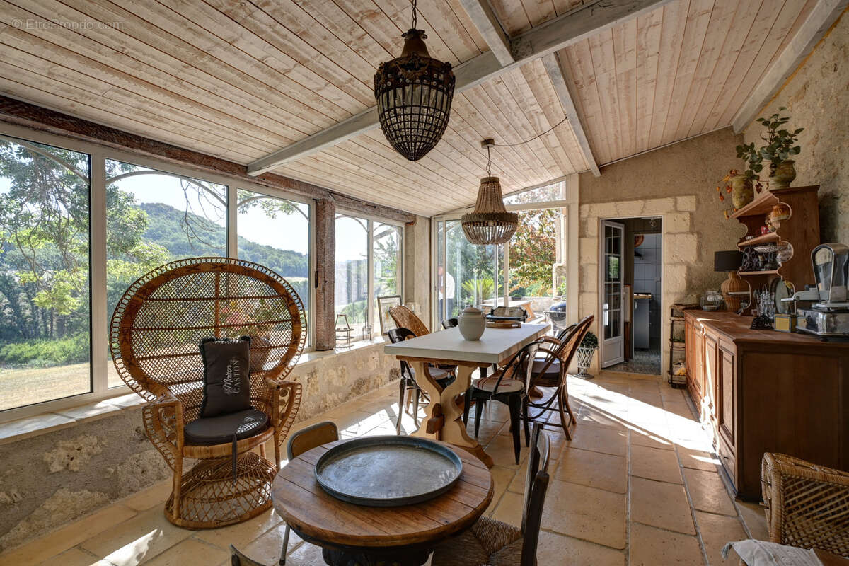 Maison de campagne de charme avec maison d’amis, piscine et vues panoramiques - photo 5