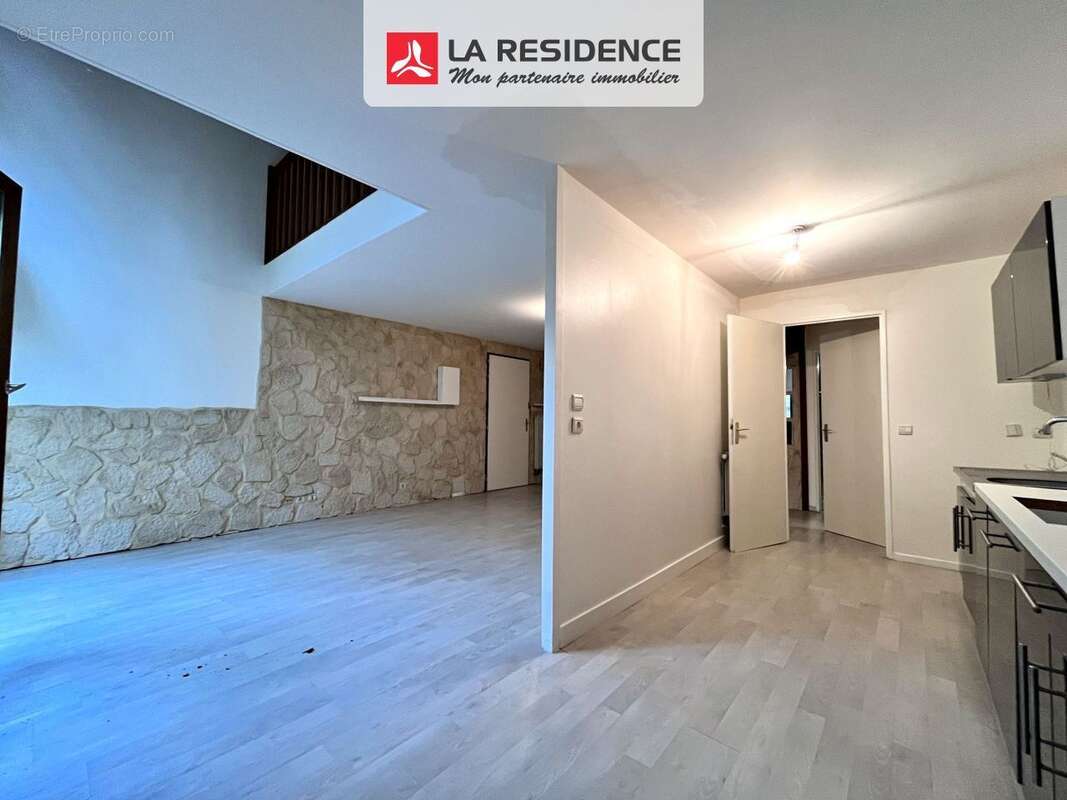 Appartement 73 m² à Plaisir  - photo 3