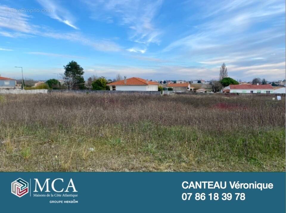 Terrain à VAUX-SUR-MER