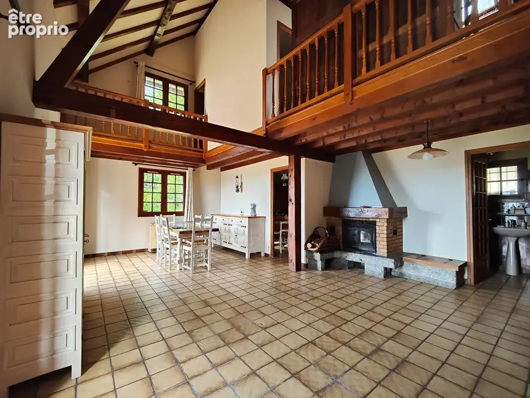 Maison - vue dégagée -  118 m2 - SAINT GENIX LES VILLAGES - photo 3