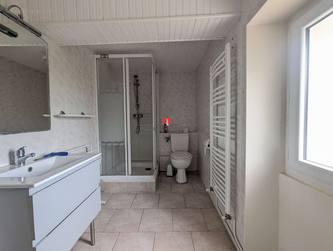Maison 87 m² à Plassac  - photo 6