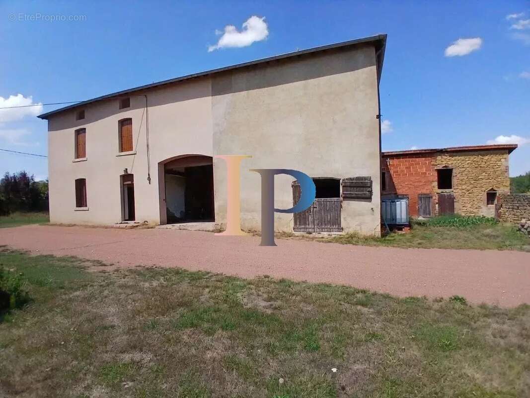 Maison 126 m² à Charlieu  - photo 3