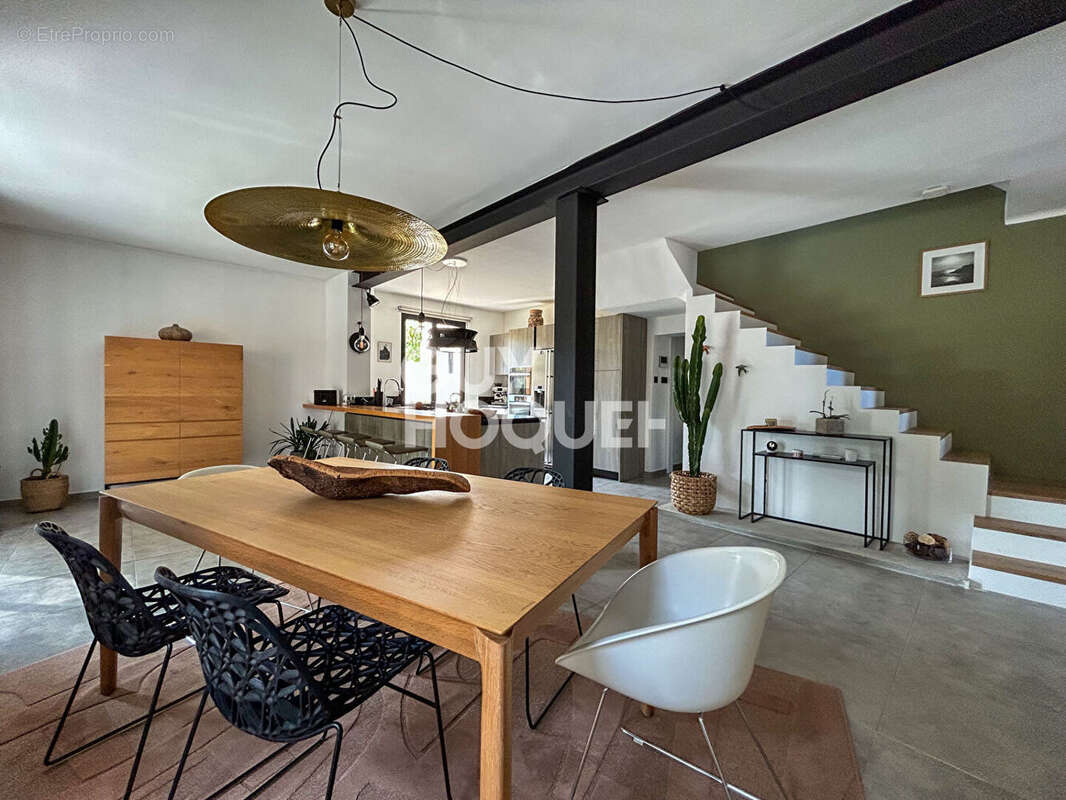 Maison à CHATEAUNEUF-DE-GADAGNE