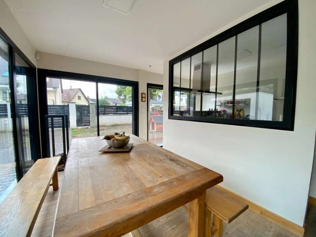 Maison à LE PLESSIS-TREVISE