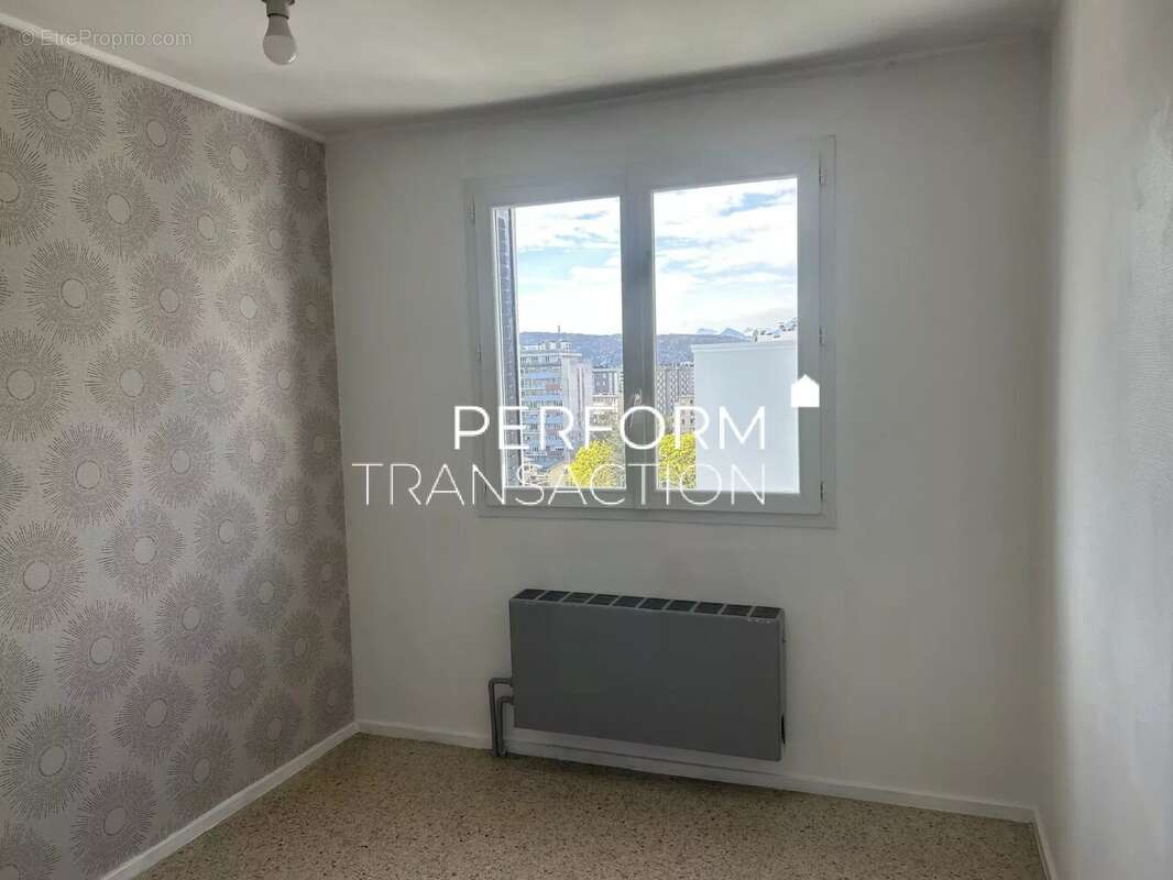 Appartement à SAINT-MARTIN-D&#039;HERES