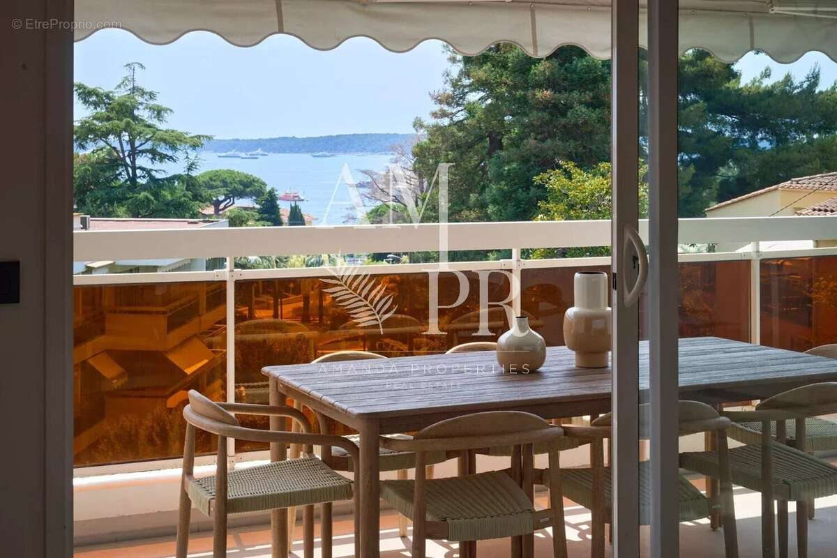 Cannes Basse Californie - Appartement 5 pièces 130m2 - Vue mer - photo 2