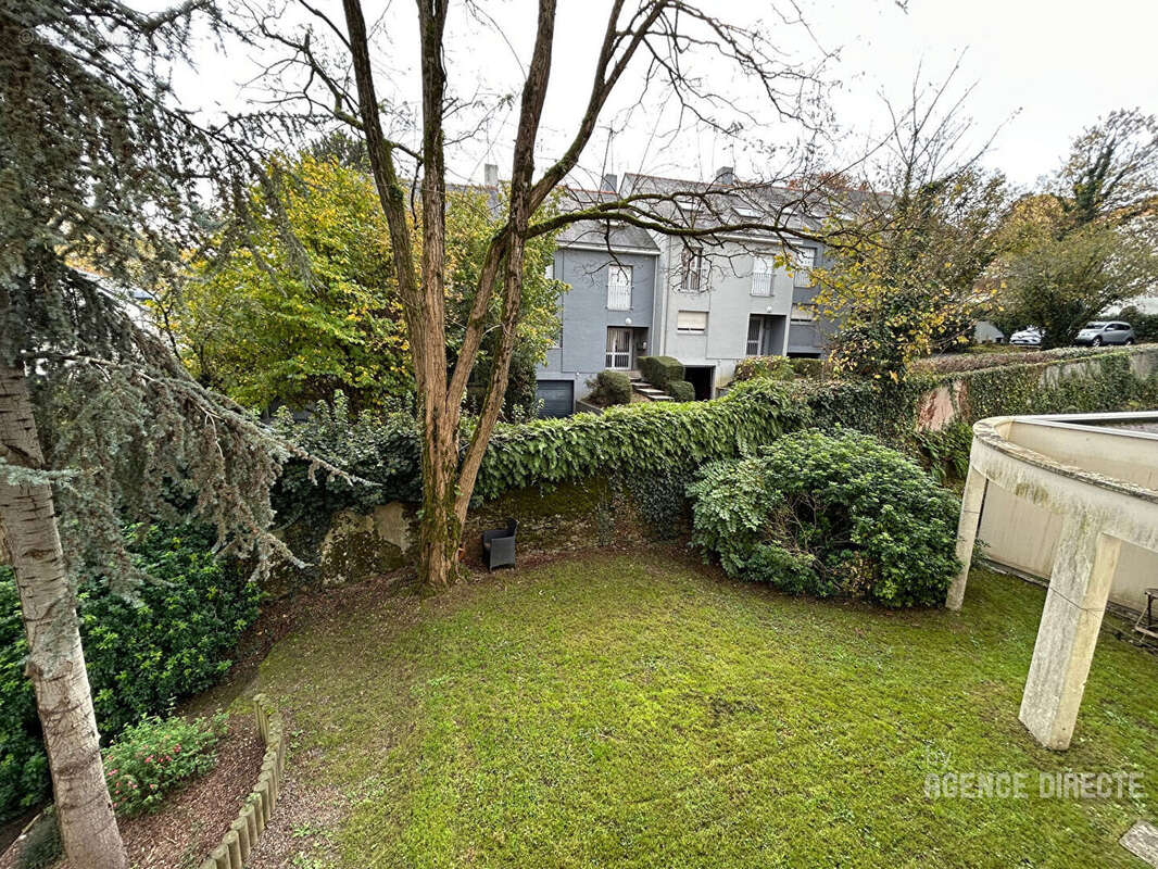 Appartement T2 34 m² - Quai de la Jonelière Nantes, exposé sud, parking en enfilade - photo 2