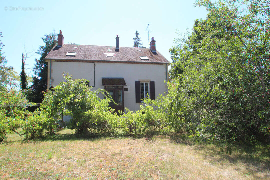 Maison à CHAMPVERT