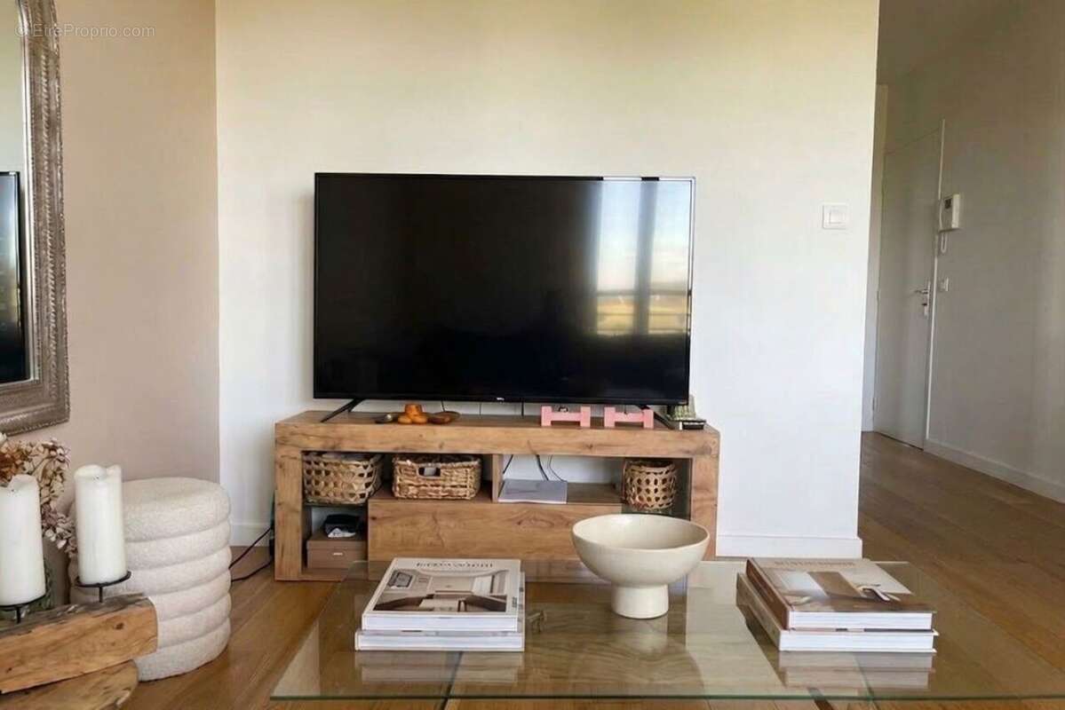 Appartement à SAINT-MAUR-DES-FOSSES