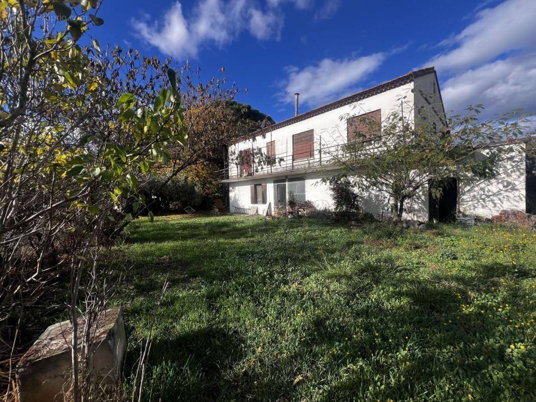 Maison à SAINT-GILLES