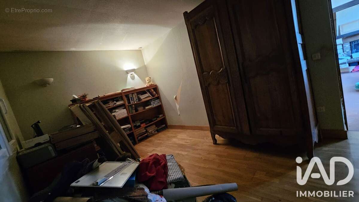 Maison 103 m² à Villeneuve-La-Guyard  - photo 8