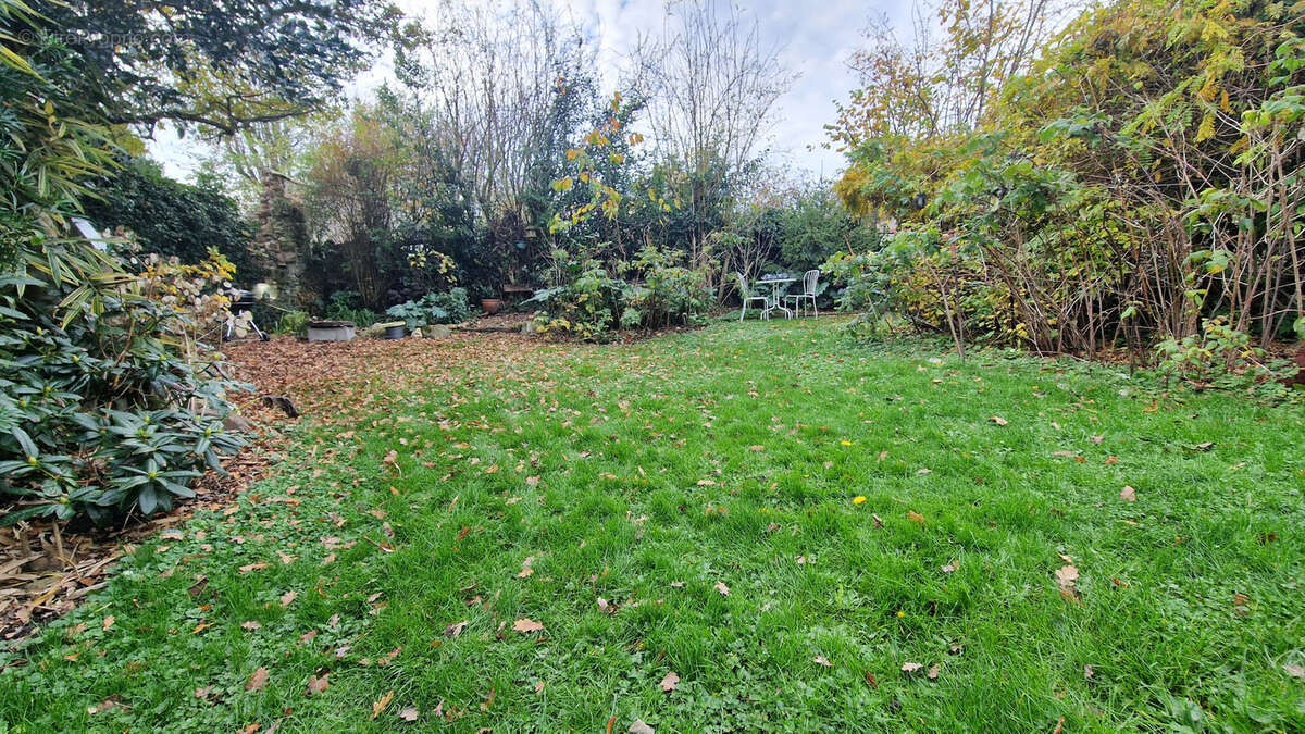 Maison à MARLY-LA-VILLE