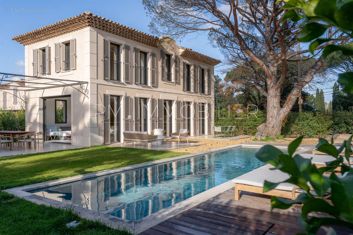 Maison à GASSIN