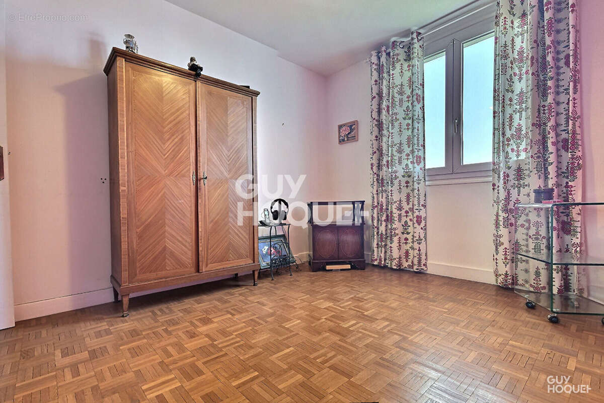 Appartement à MAISONS-ALFORT
