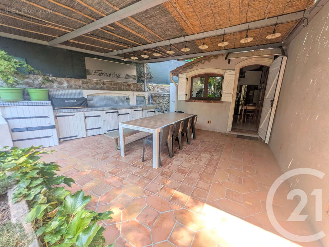 Maison 92 m² à Toulon  - photo 6