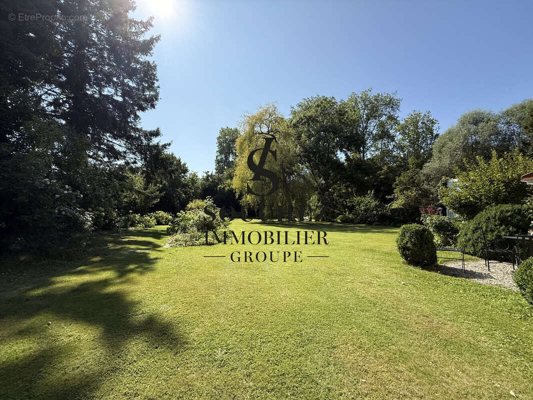 Maison à AVESNES-LE-COMTE