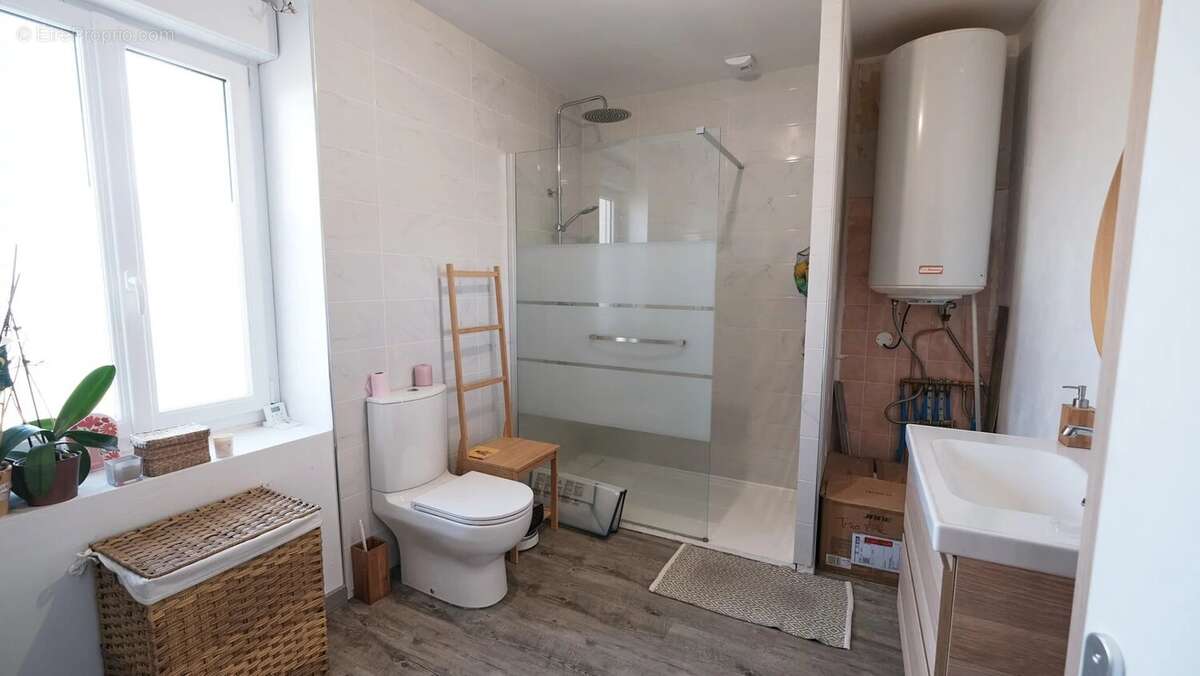 Maison à TOULON-SUR-ARROUX