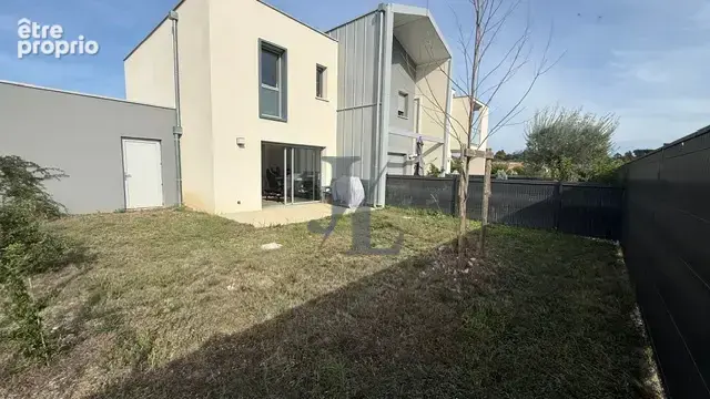 Appartement récent en duplex avec jardin - photo 1