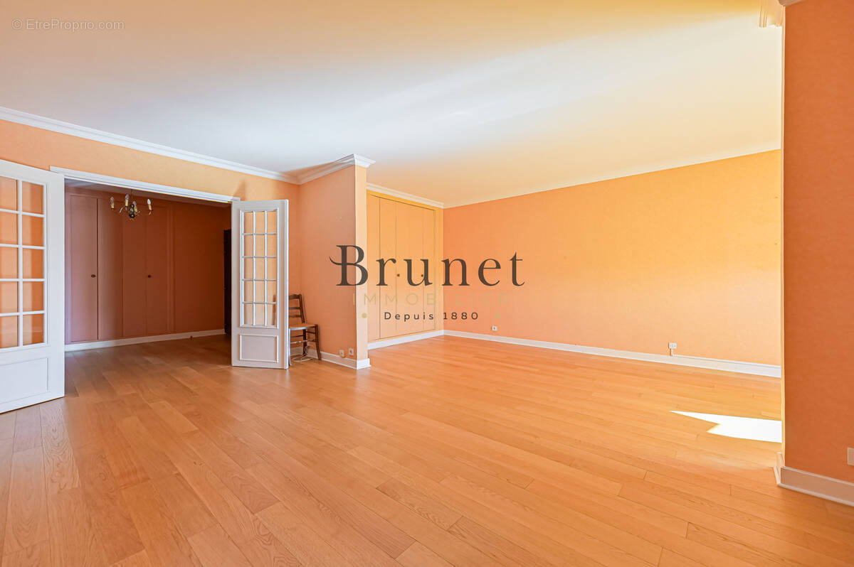 Appartement à SAINT-MAUR-DES-FOSSES