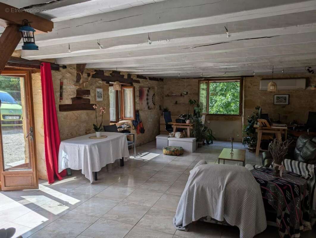 Appartement à GOURDON