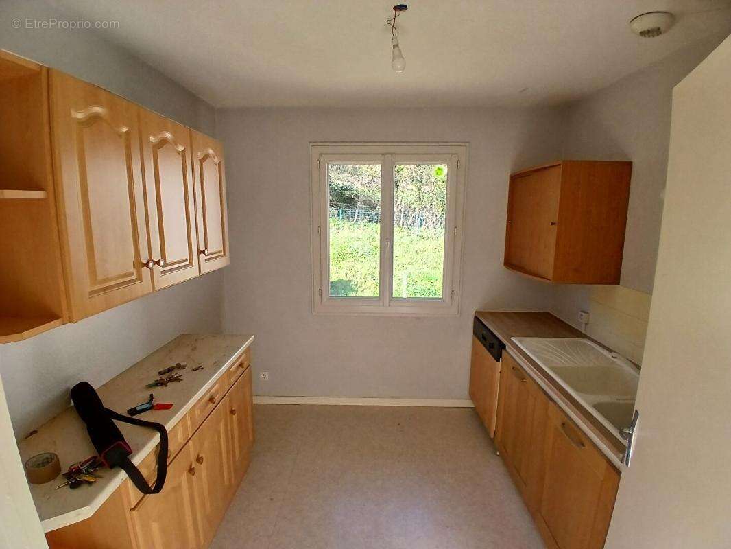 Maison à COURDEMANCHE