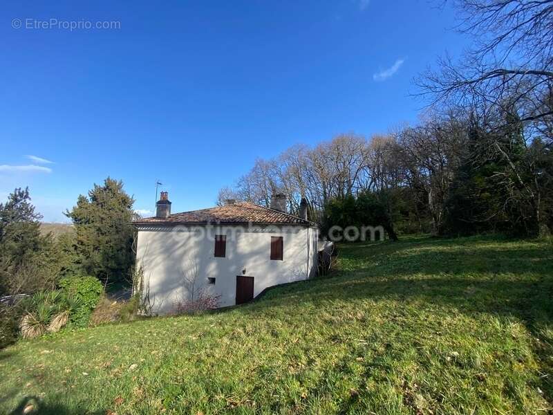Maison à CAMBLANES-ET-MEYNAC