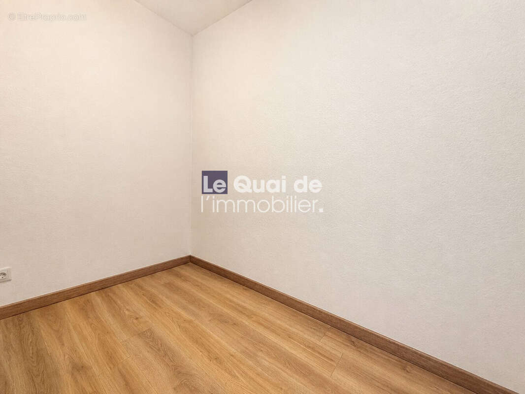 Appartement 35 m² à Saint-Julien-En-Genevois  - photo 8