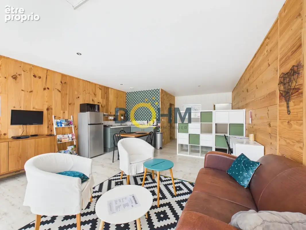 Nouveauté à Brioude ! Magnifique maison en pierre de 200 m2 entièrement rénovée, offrant un cadre de vie privi - photo 25