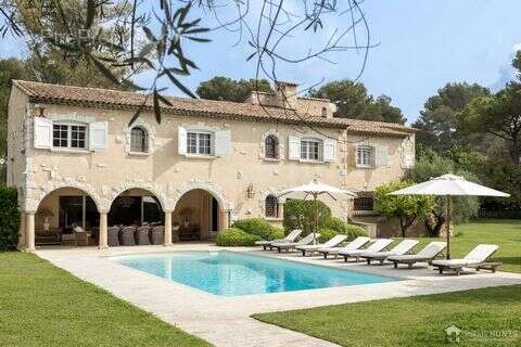 Maison 323 m² à Mougins  - photo 3