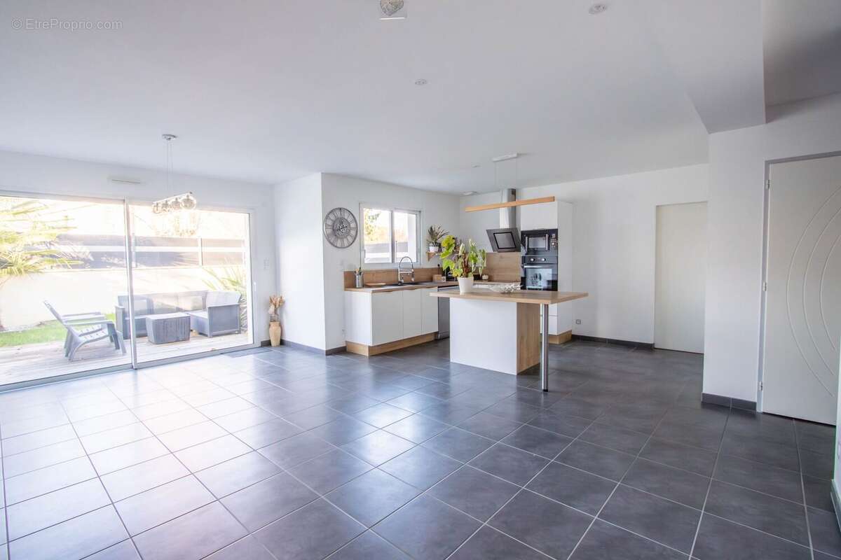 Maison à MURS-ERIGNE