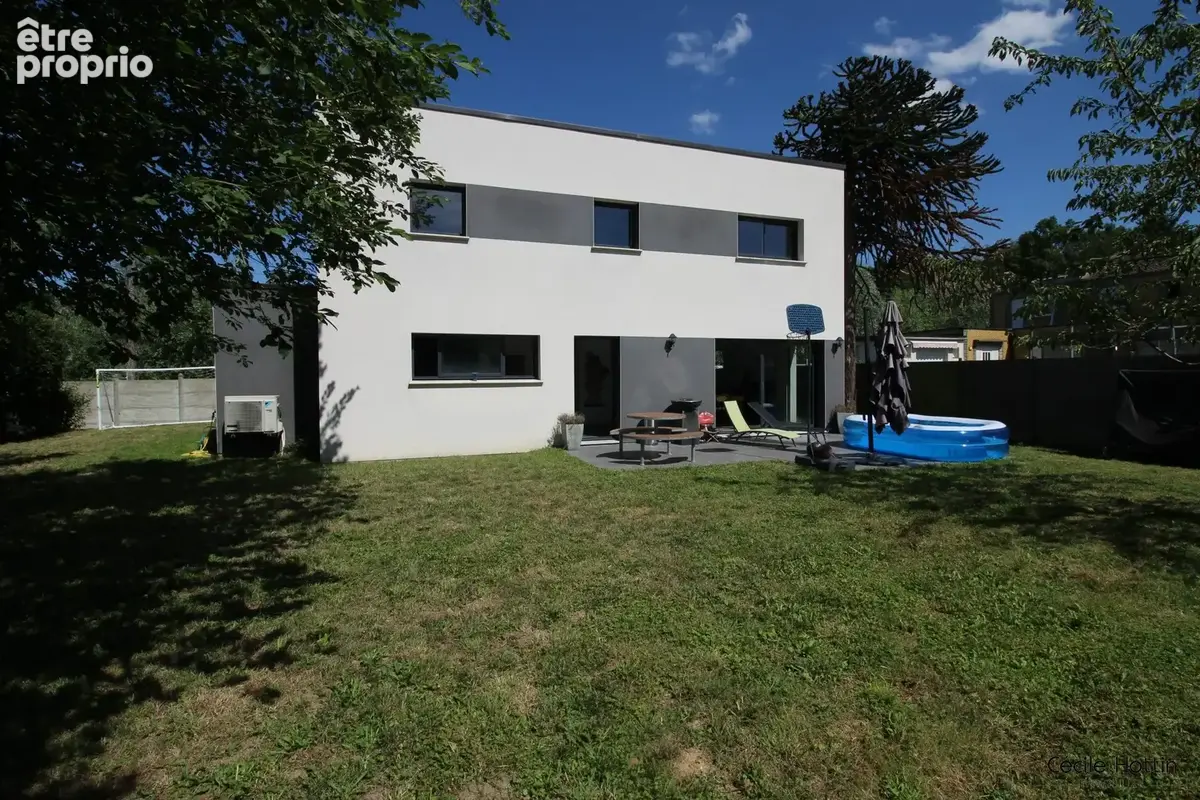 Maison 6 pièces 160 m² à vendre à Capinghem (59160) - photo 2
