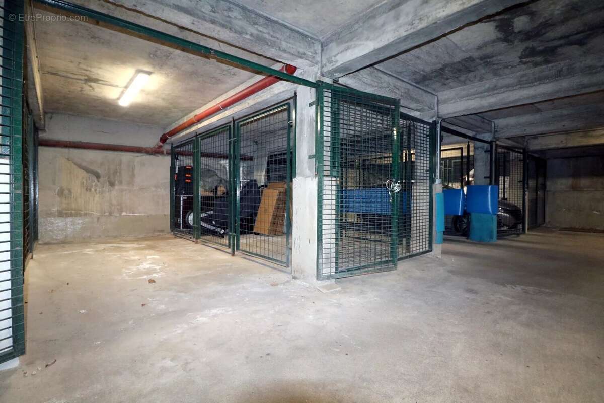 Parking à VERSAILLES