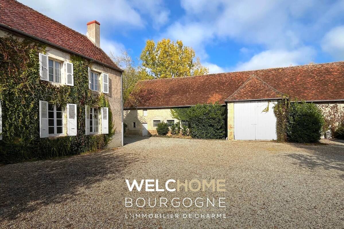 Maison à MARS-SUR-ALLIER