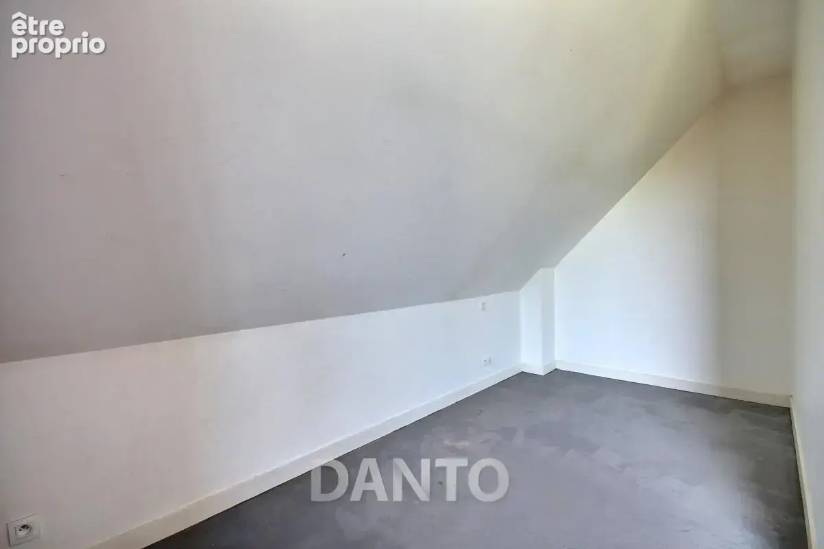 Appartement T2 en duplex proche du centre-ville - photo 7