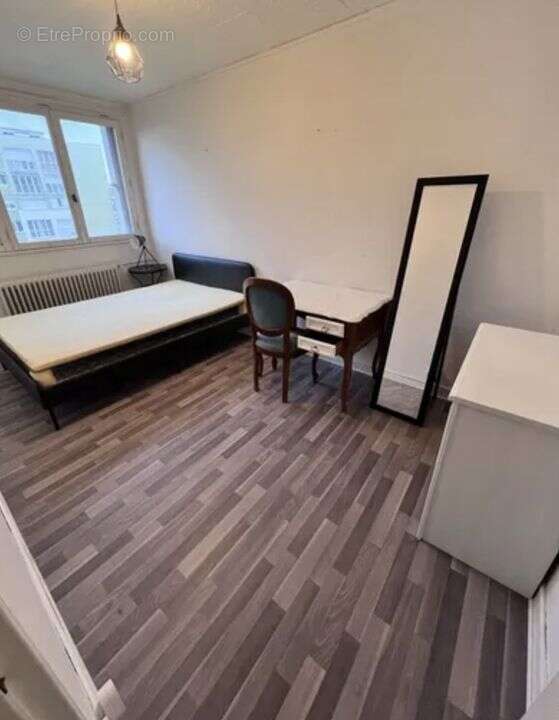 Appartement T4, Orléans la source, proche université, proche - Appartement à ORLEANS