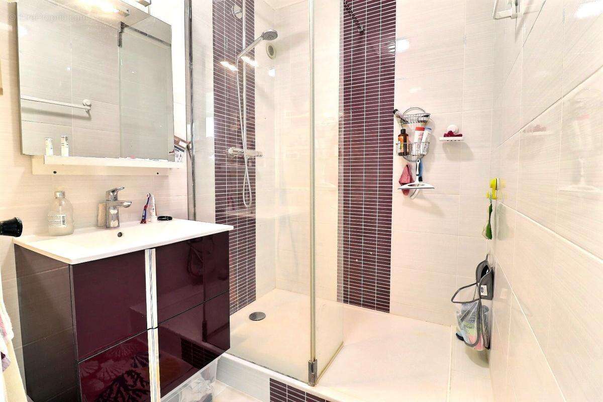 Chenôve, appartement T3 de 69 m², 2 chambres, loggia, cave et ascenseur - photo 9