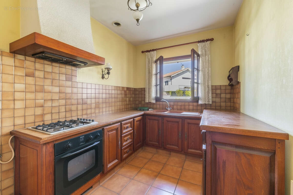 Maison à LEOGNAN
