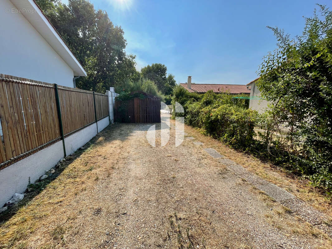 Maison individuelle de plain-pied 4 pièces Villenave-d'Ornon - photo 14