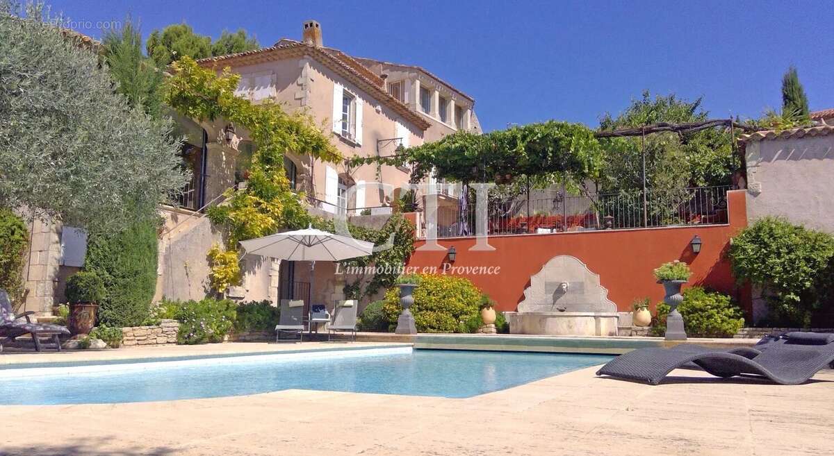 Maison à VAISON-LA-ROMAINE