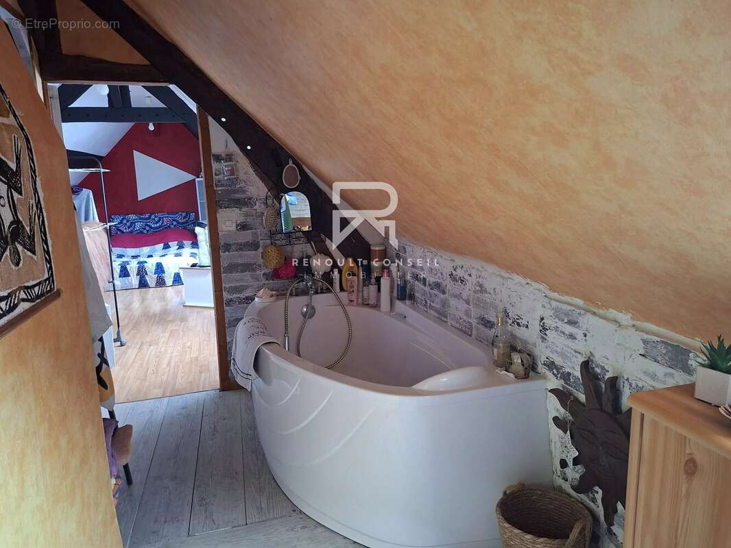 Maison à BEAUMONT-LE-ROGER