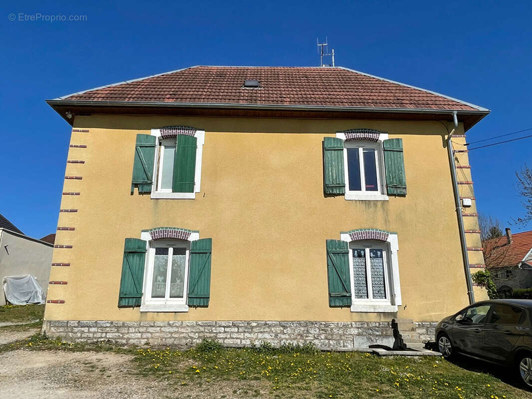 Appartement à FRANOIS