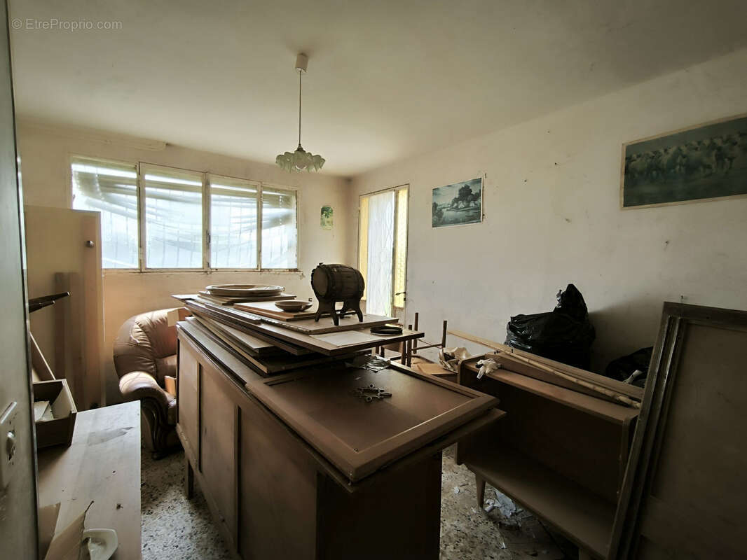 Maison à SAINT-HILAIRE-DE-BRETHMAS