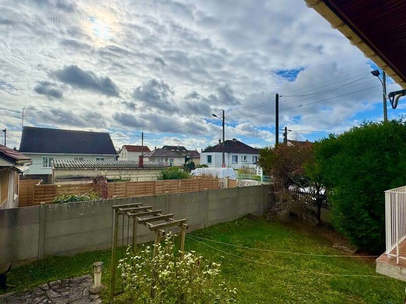 Maison à TREMBLAY-EN-FRANCE