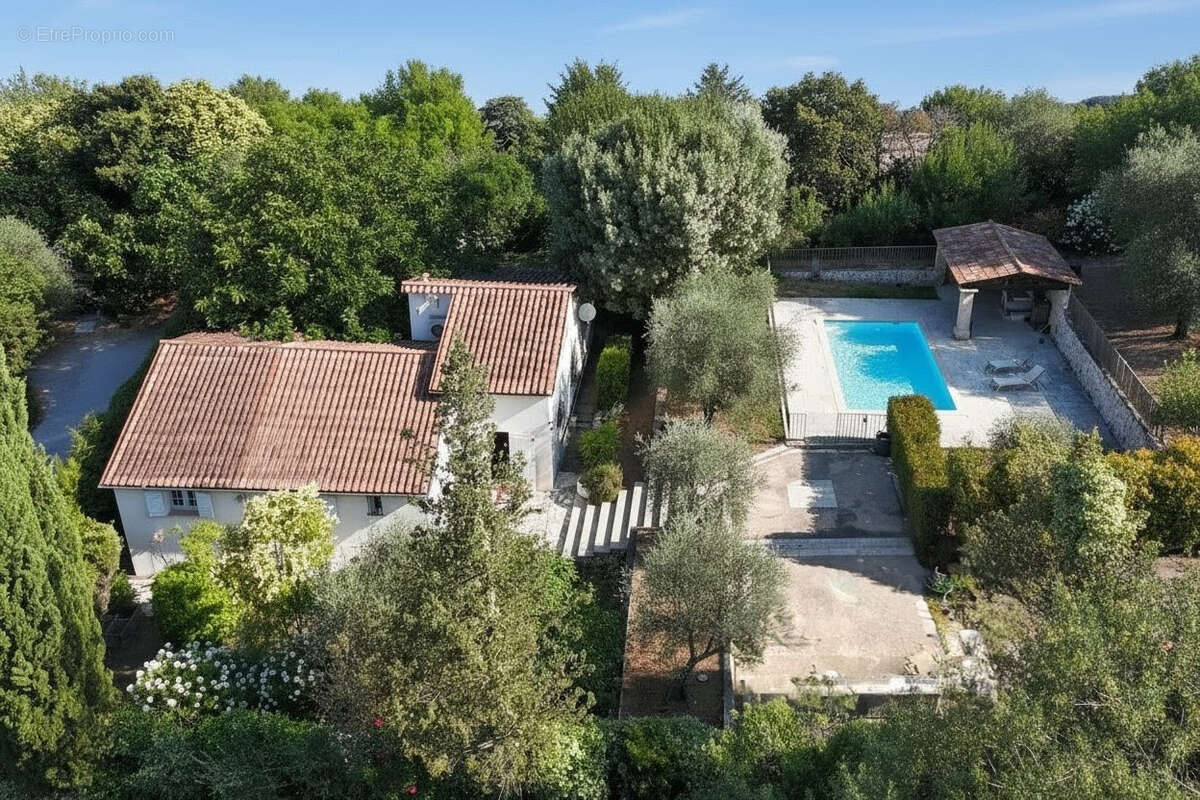 Maison à MOUANS-SARTOUX