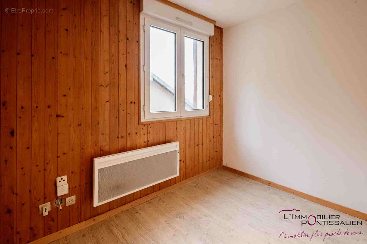Appartement à BIANS-LES-USIERS