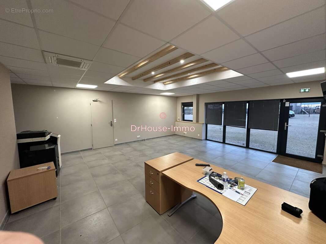 Commerce à CHATEAU-LANDON