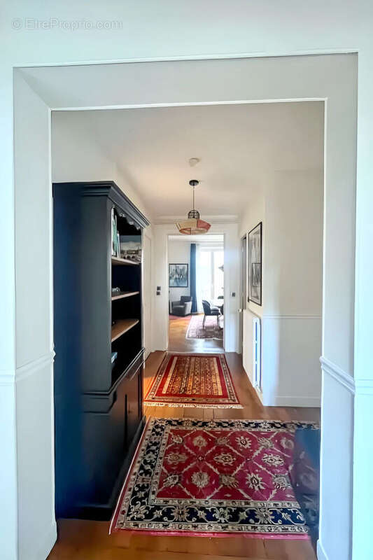 Appartement à PARIS-7E