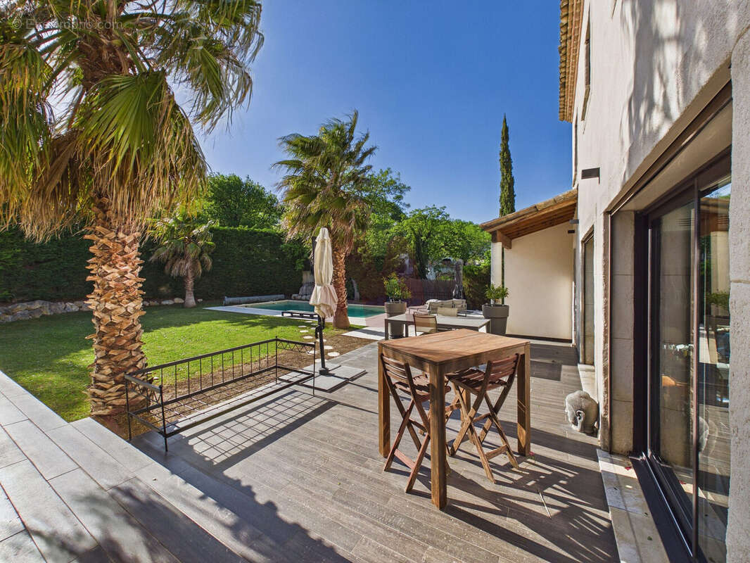 Maison à ROCHEFORT-DU-GARD